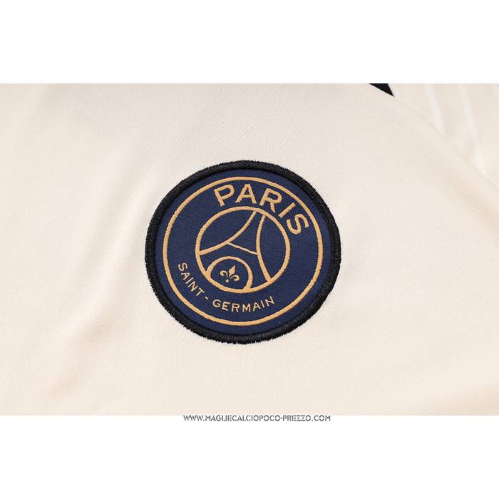 Tuta da Track
 Paris Saint-Germain 23-24 Manica Corta
 Albicocca
 - Pantaloncini
